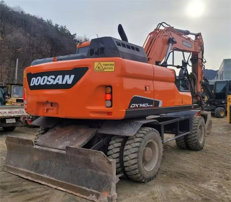 Coreano original usado Doosan DH140W con excavadora de ruedas en buen estado
